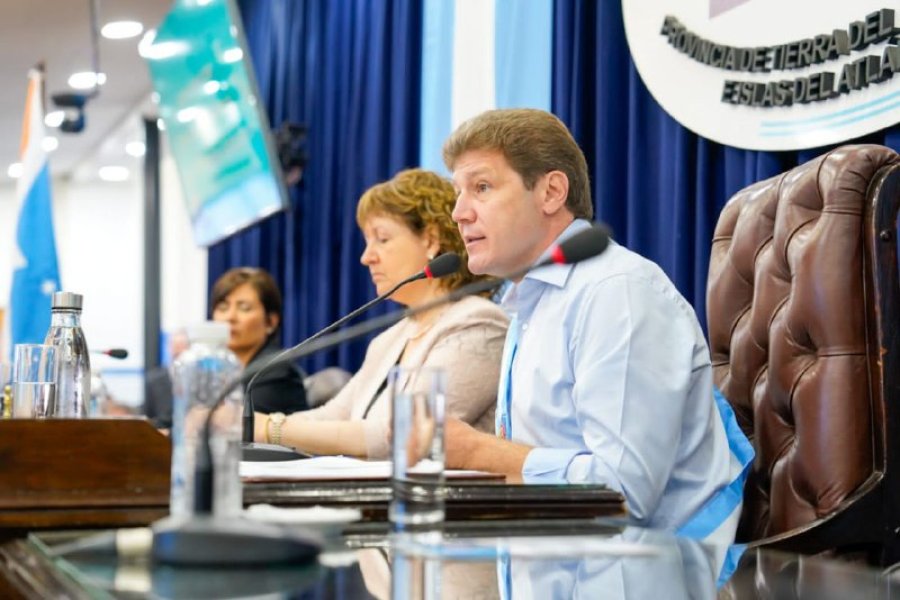 Gobernador Gustavo Melella Gobernador Gustavo Melella