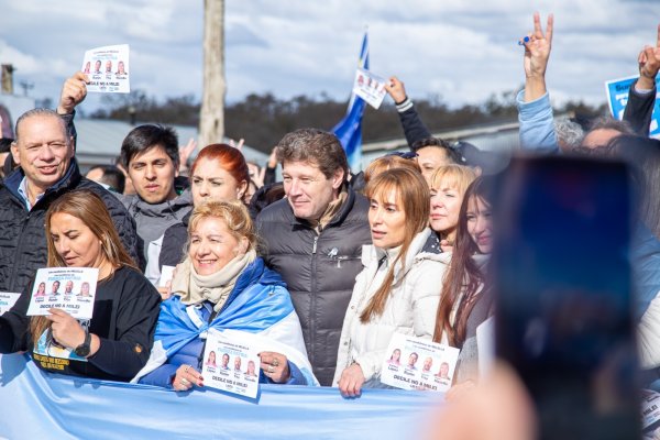 "En esta elección está en juego el futuro del país" señaló Melella