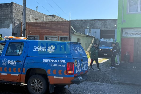 Trabajador cay&oacute; desde un techo y se encuentra internado